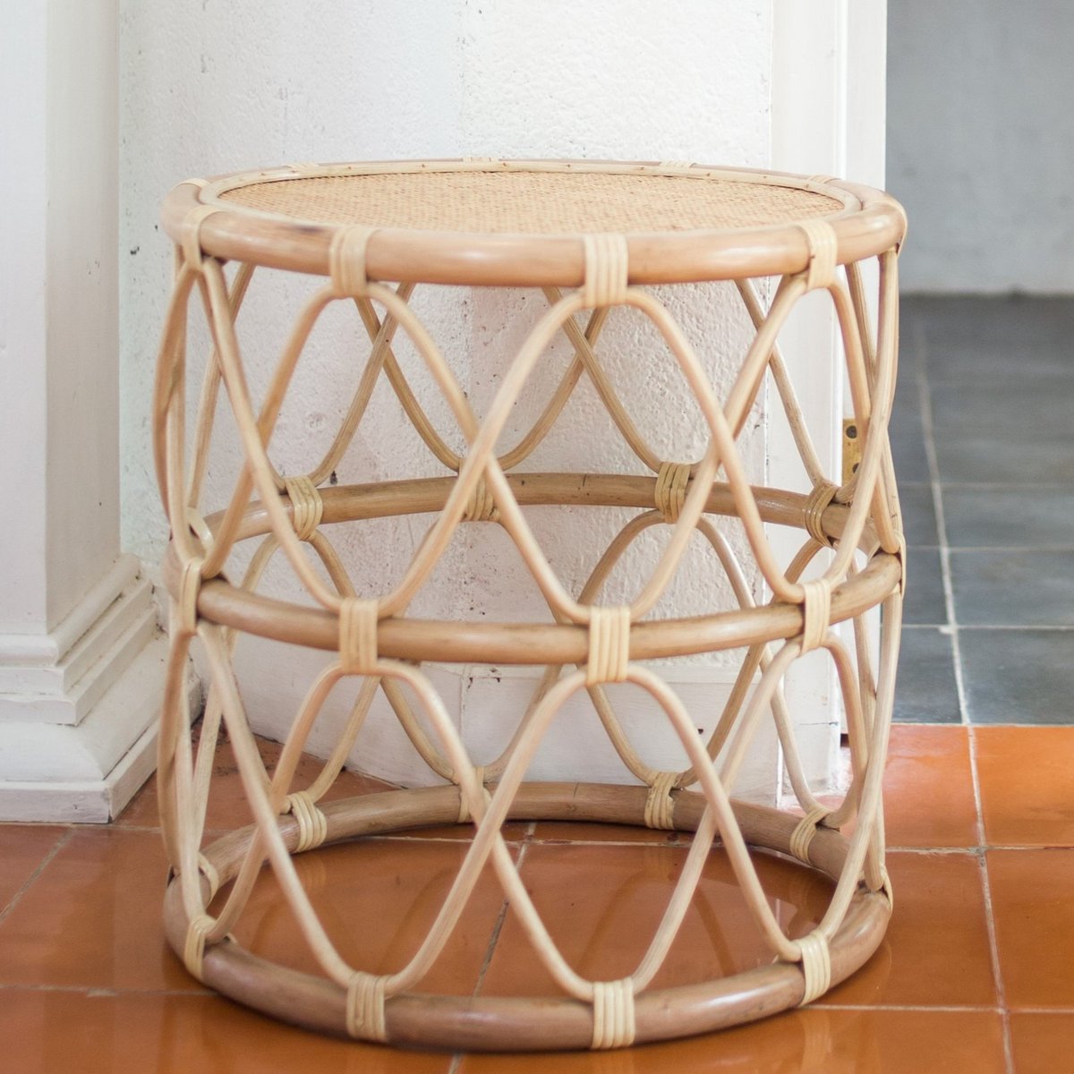 Runder Rattan-Beistelltisch, Ø 45 cm × 45 cm hoch – handgefertigt