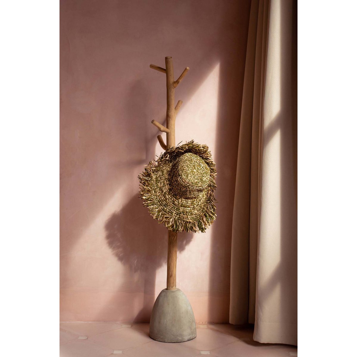 Teak wood coat hanger, natural
