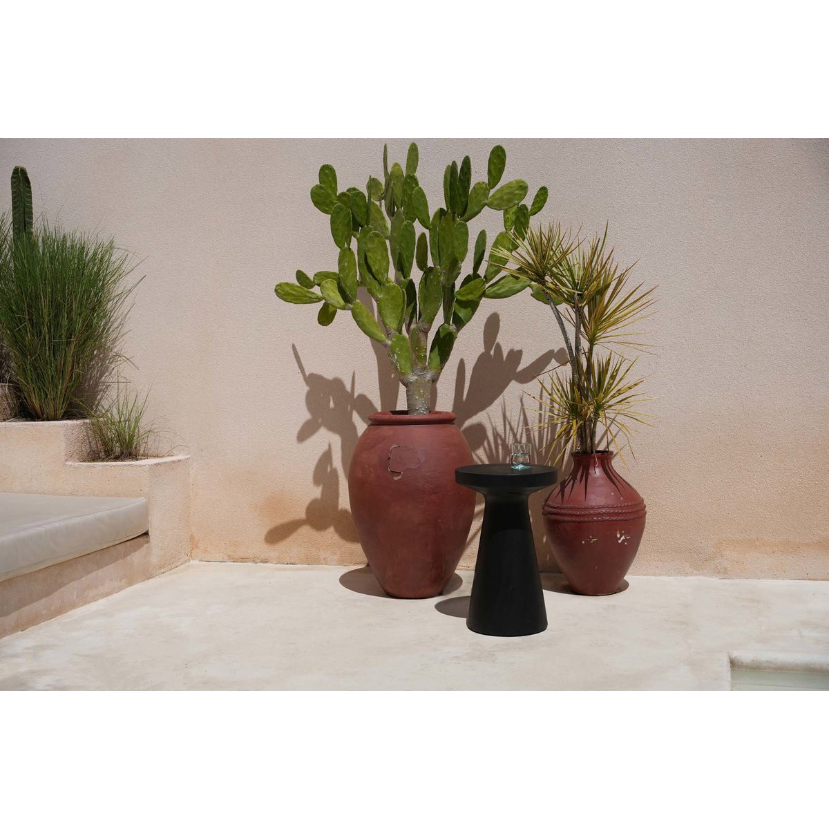 Suar-træ sidebord, sort - 40×40cm