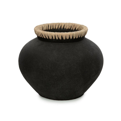 Terrakottavase med raffia, høj - 27 cm