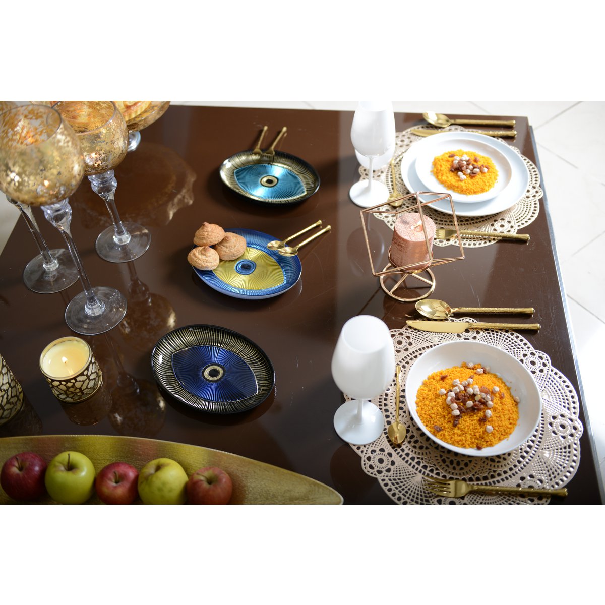 Servierplatte aus Glas, blau-gold, oval – 22×15,5 cm