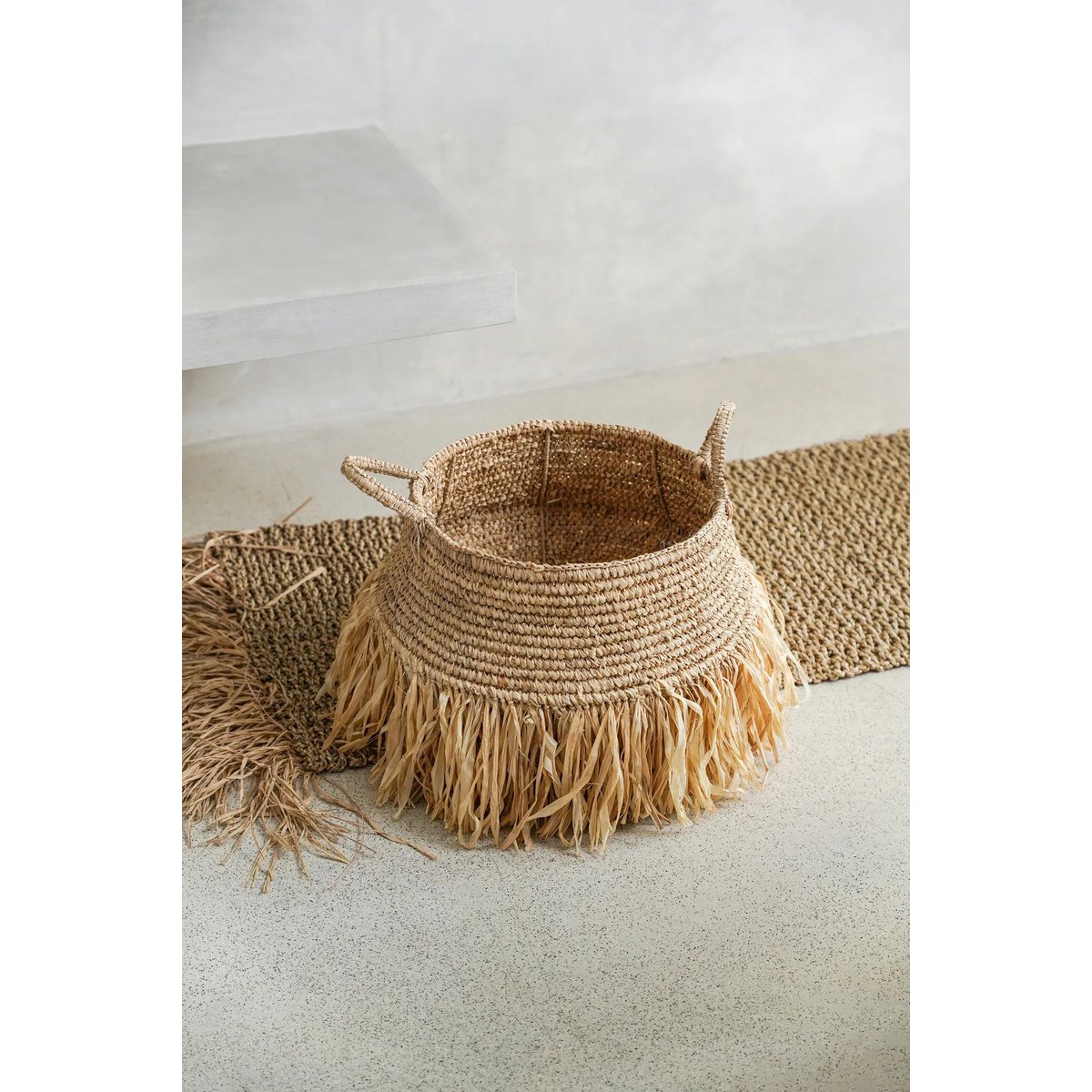 Raffiakurv med frynser - Mellem, beige, 36 cm