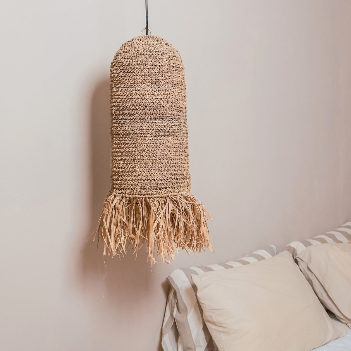 Pendelskærm i raffia og rattan KAWAH – 25 cm, 50 cm høj