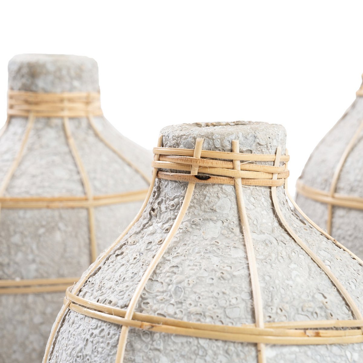Terracottavase med fletdetalje - L