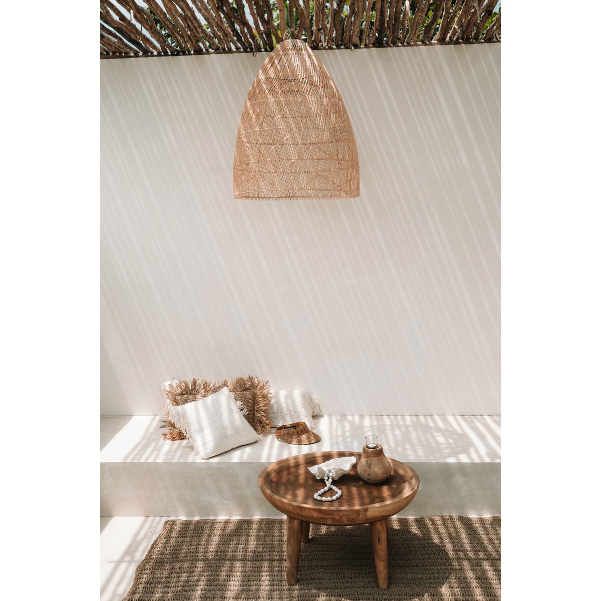 Rattan pendant light with twister weave - M