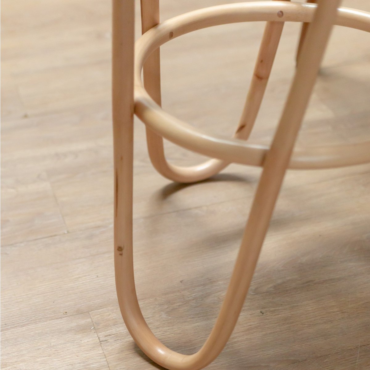 Rattan-Hocker KOLAKA Natur Ø35 cm - dreibeiniger geflochtener Sitz