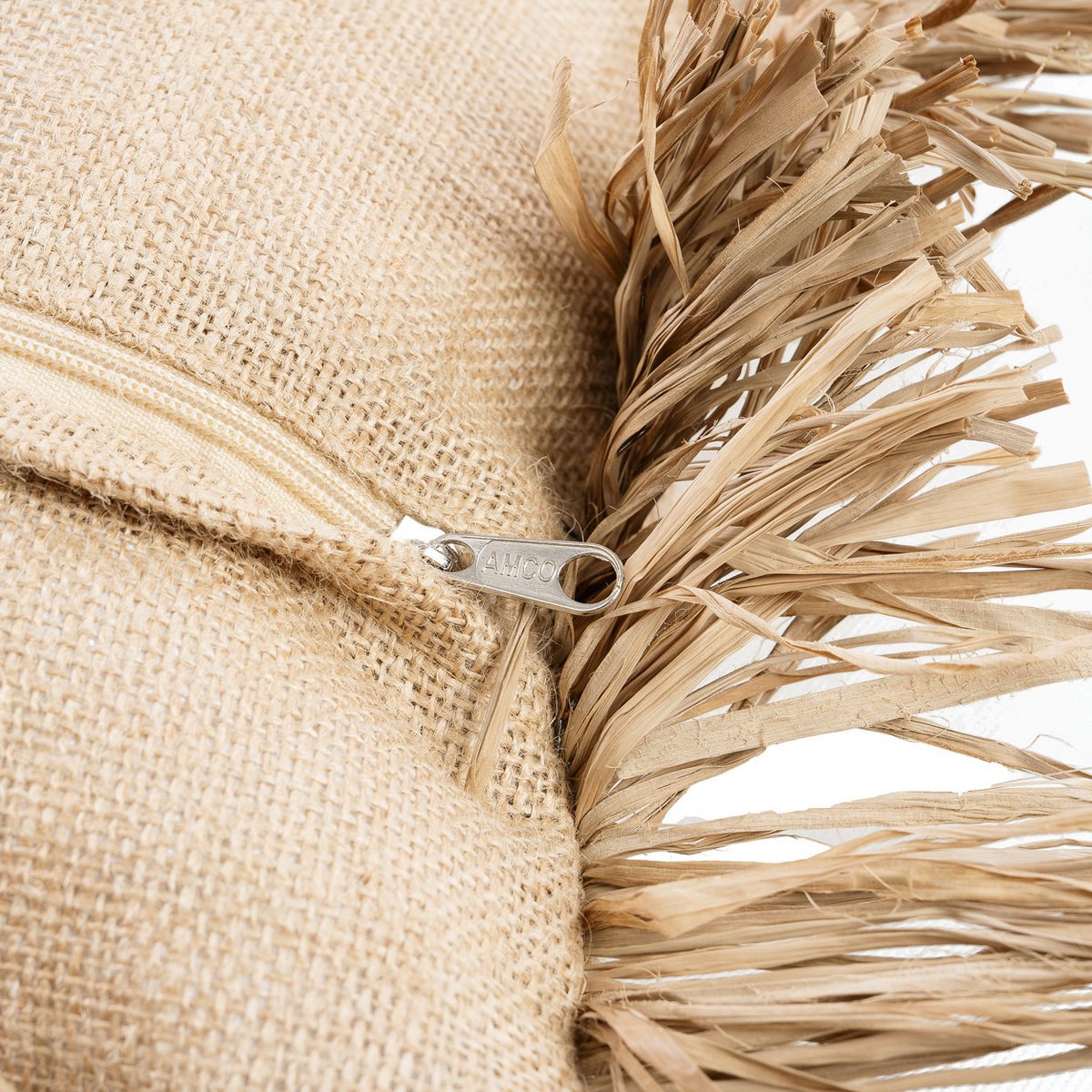 Kissenbezug aus Baumwolle mit Jute und Raffia – 30x50cm