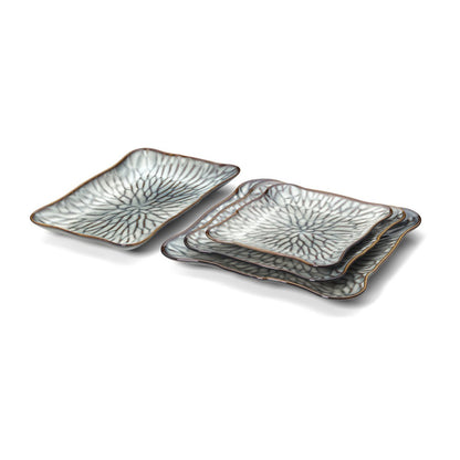 Lotus Ice ceramic plate L - grey brown, petal design