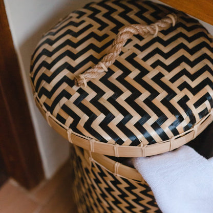 Bamboo laundry basket NABIRE – with lid
