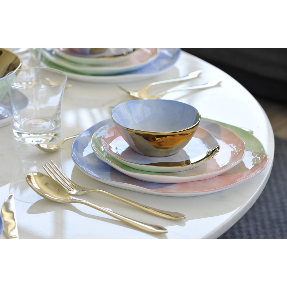 Middagstallerken i porcelæn, 26 cm - Tricolor