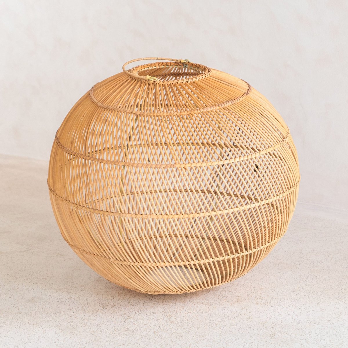 Runder Rattan-Lampenschirm KENCANA 40 cm – hergestellt in Indonesien