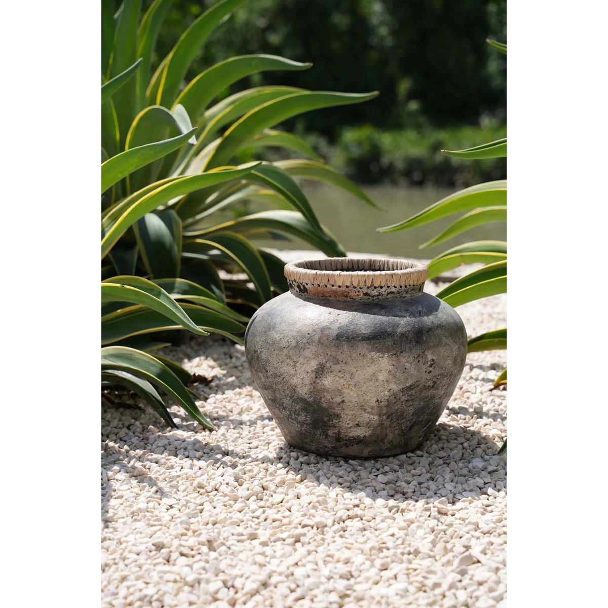 Terrakotta-Vase 27 cm – Antikgrau, Indonesien