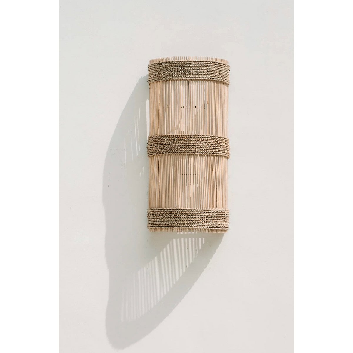 Jalal Wandleuchte, 25×50 cm – Rattan mit Seegras
