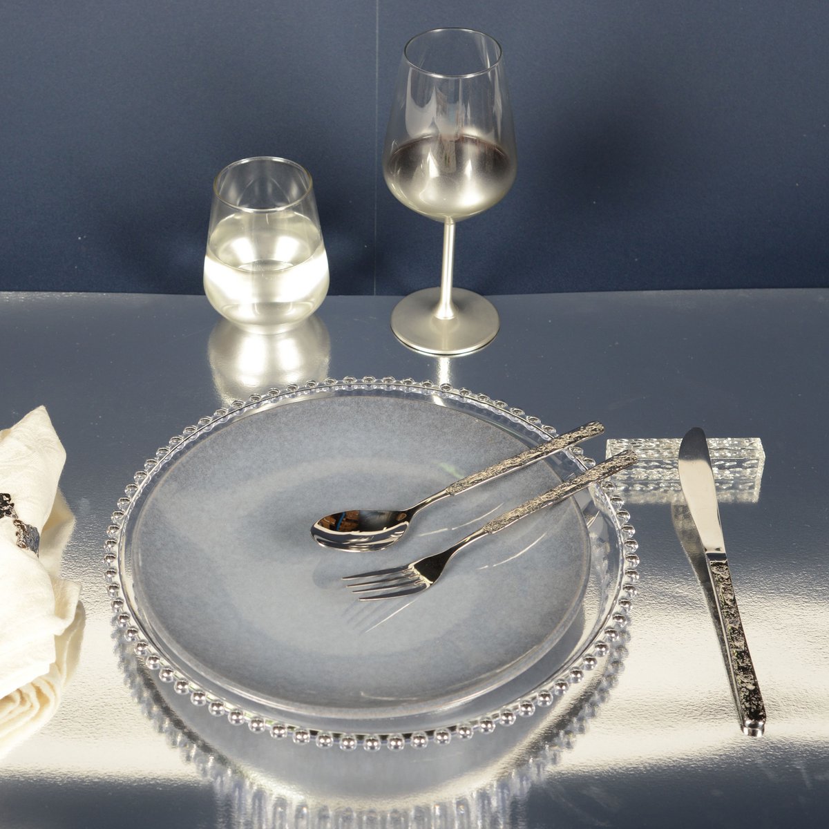 Besteckset aus Edelstahl, 24-teilig – gehämmertes Silber