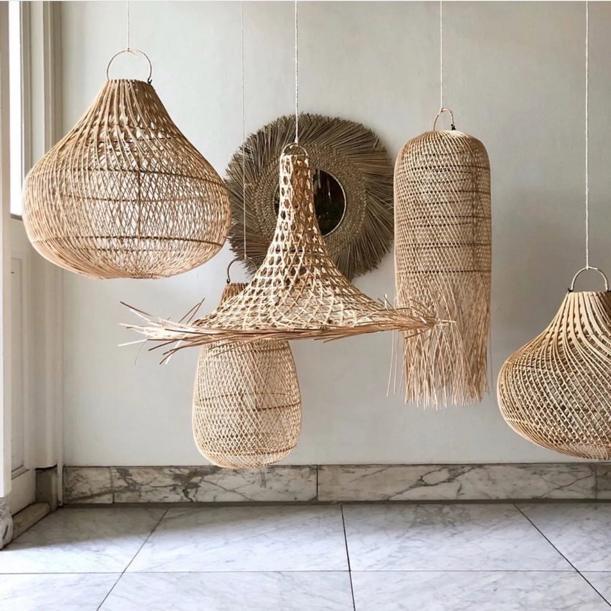 Rattan-Pendelleuchte 30×80 cm – Naturbeige