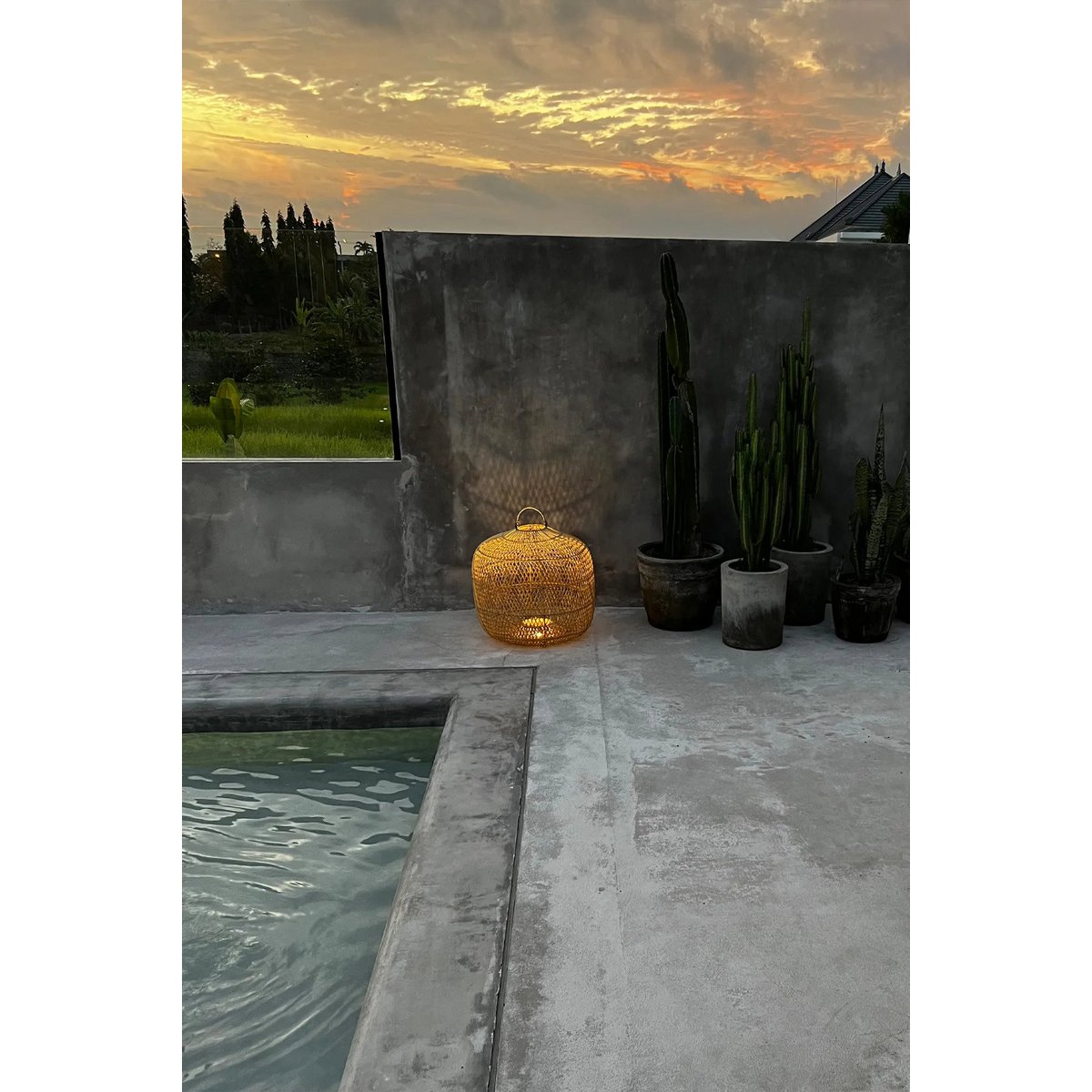 Rattan-Hängeleuchte 58 cm – natur, handgefertigt