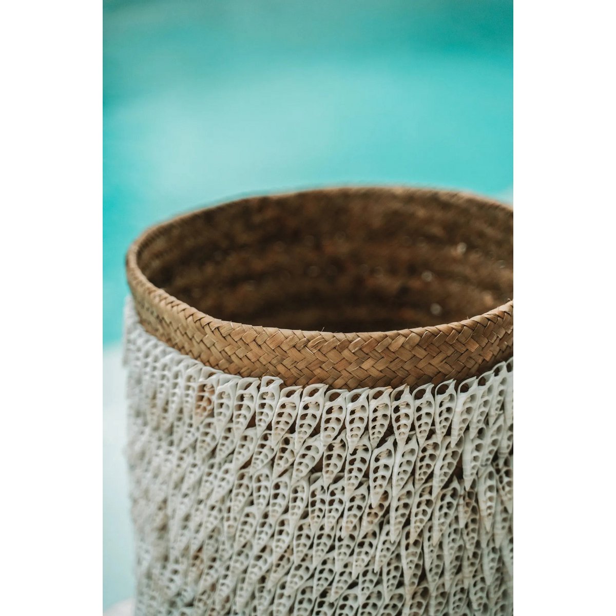 Pandan shell basket 34 × 40 cm - cylinder