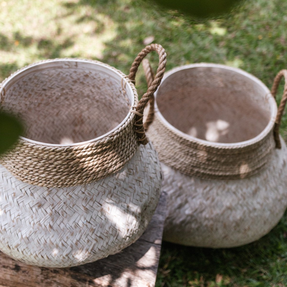 Korb BENOA S aus Bambus, Seegras und Jute – Weiß und Beige