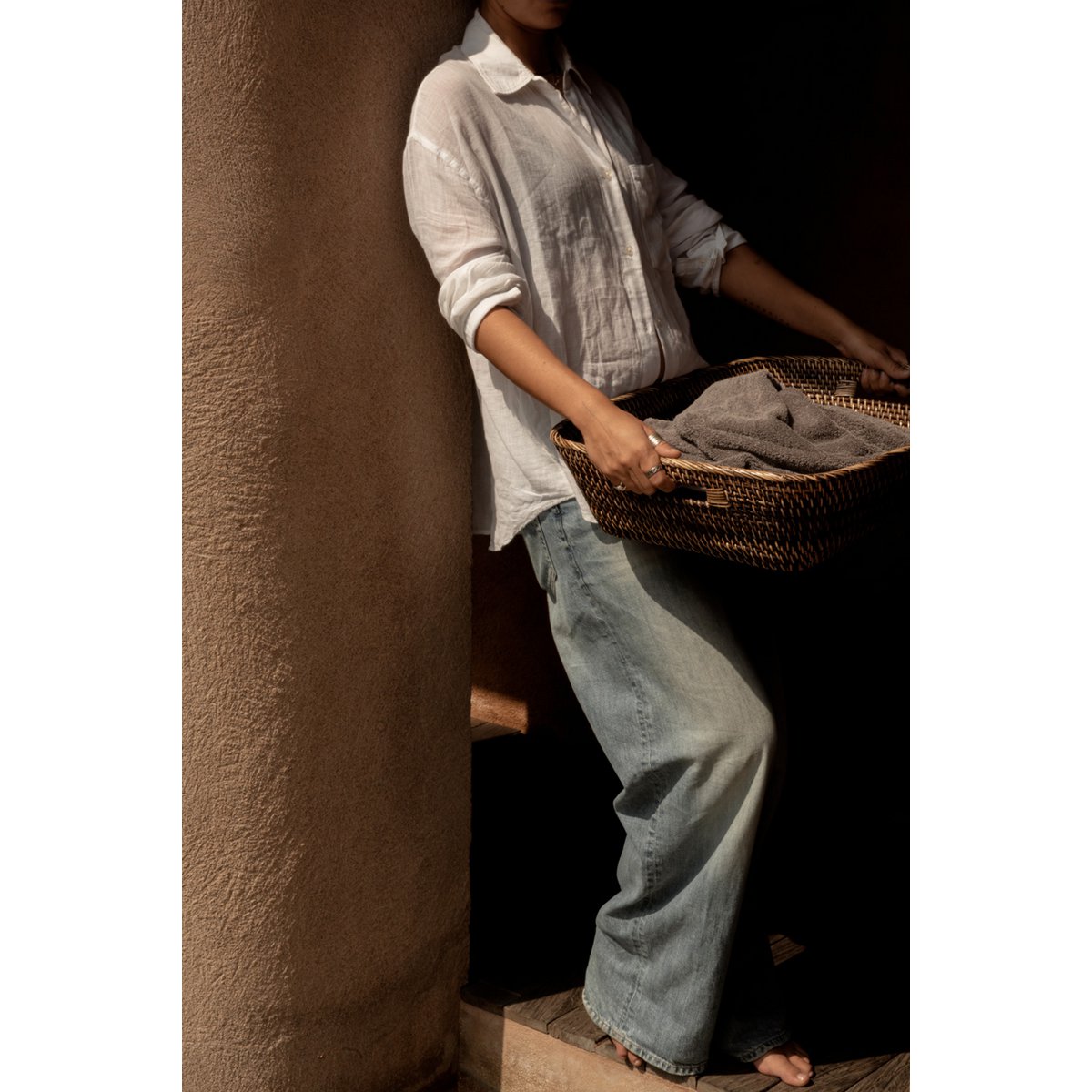 Rattan laundry basket, medium – handwoven