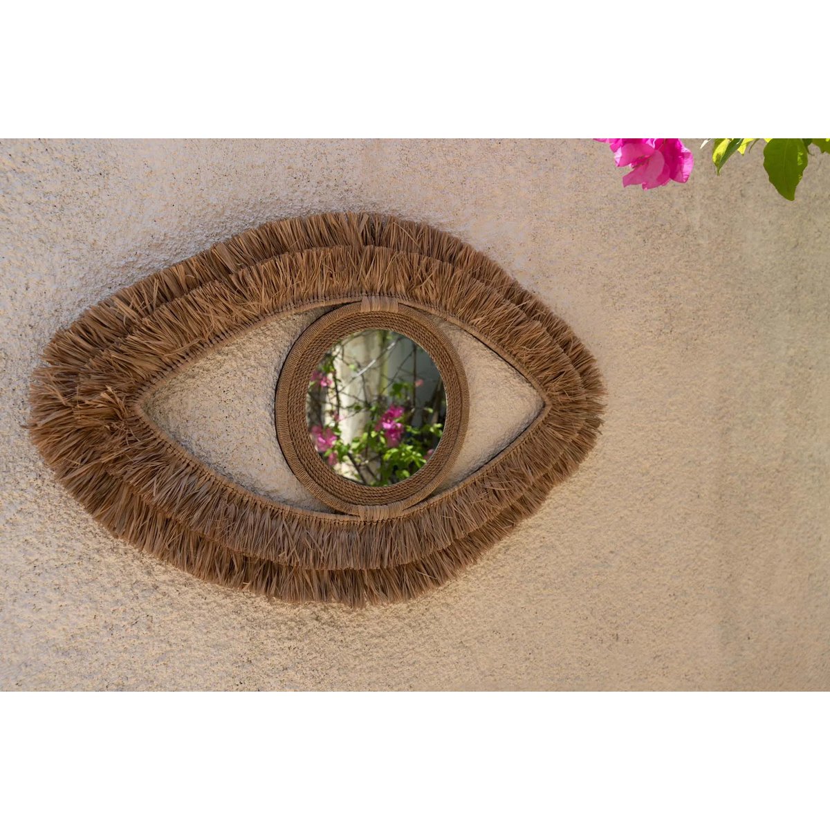 Vægspejl i raffia med øjenform, 70×40 cm - natur