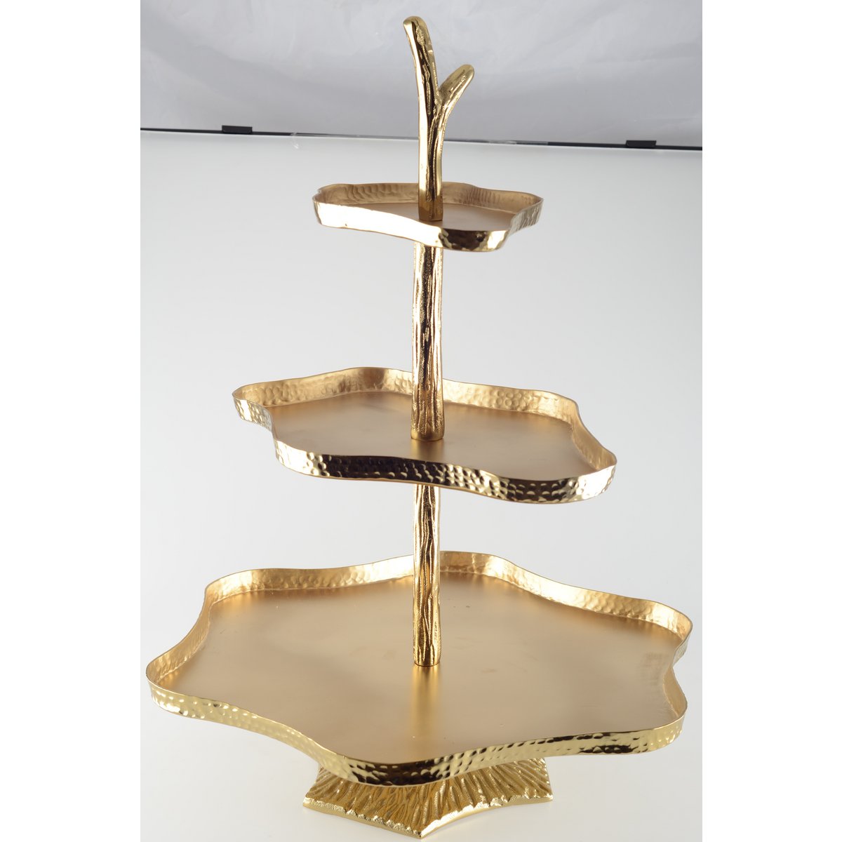 Metall-Tortenständer 3-stöckig, 44,5 cm - gold