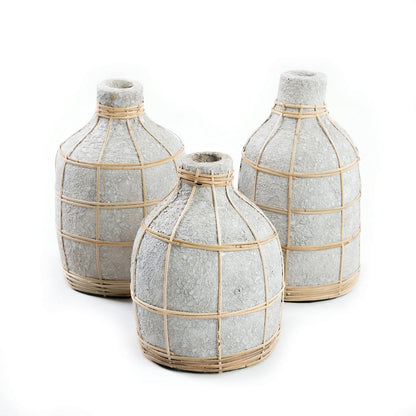 Terracottavase med fletdetalje - L
