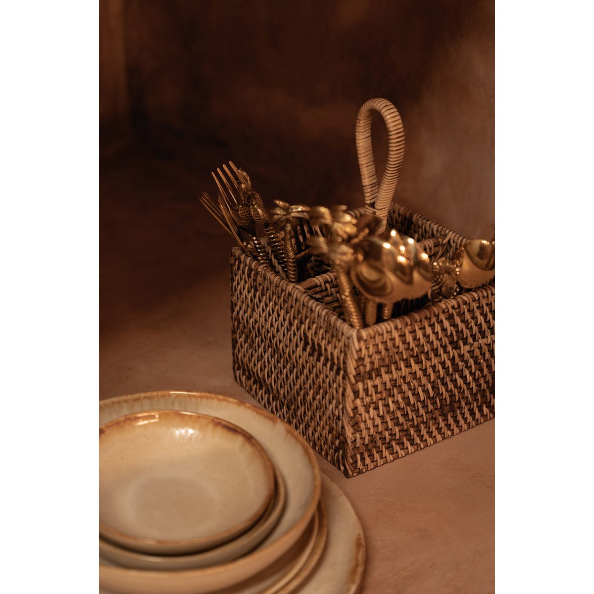 Bestikholder af rattan nr. 4, naturlig brun