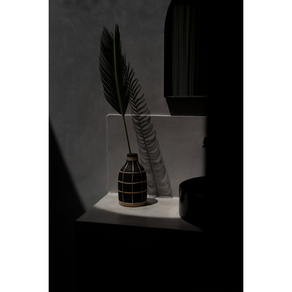 Terrakottavase sort natur 13 × 24 cm – høj, Indonesien