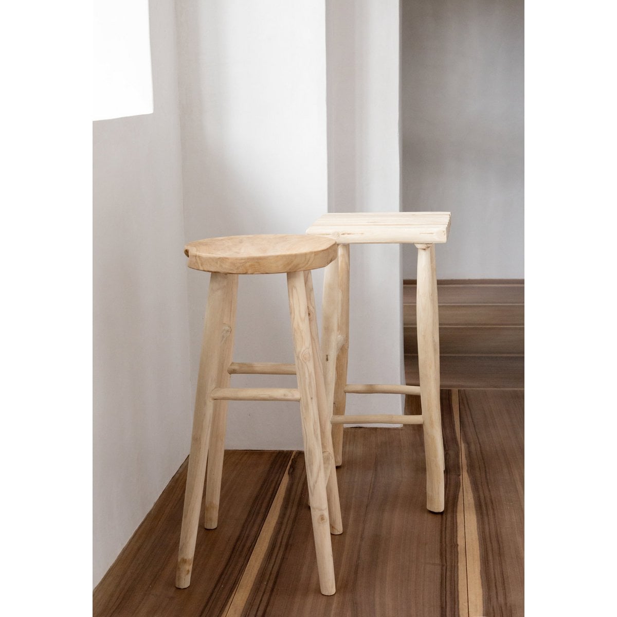 Teak-Barhocker mit Vierfußgestell – 75 cm
