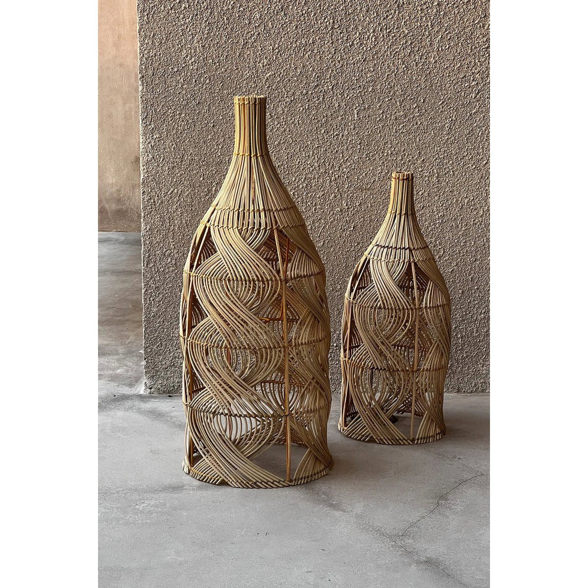 Großer Rattan-Hängeleuchtenschirm 30 × 70 cm – Flaschen-Silhouette