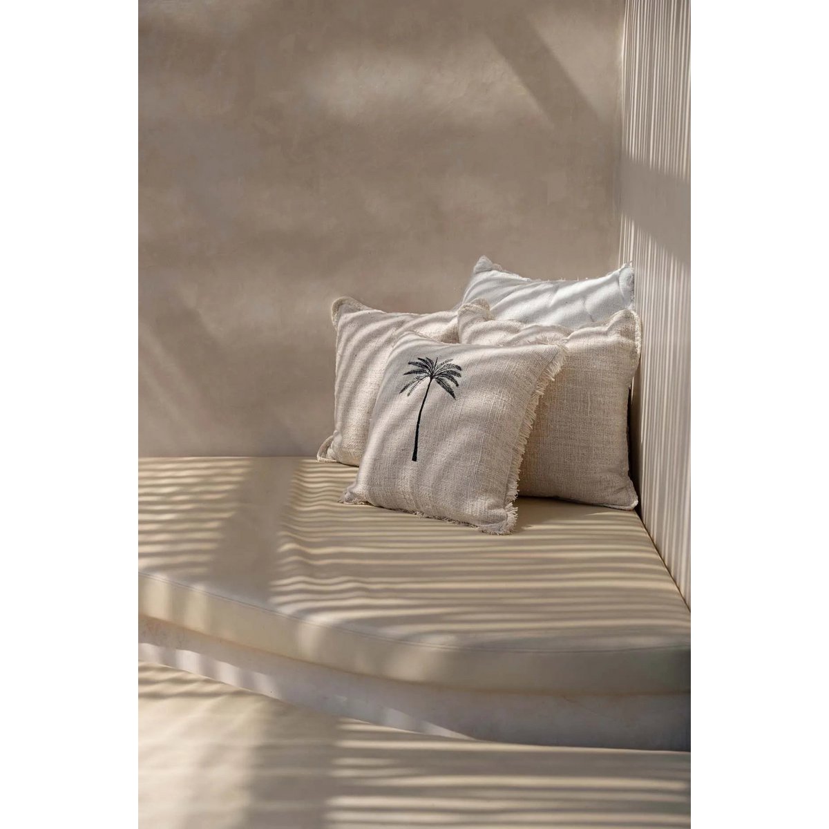 Cotton cushion cover 50×50 cm – palm leaf, natural black