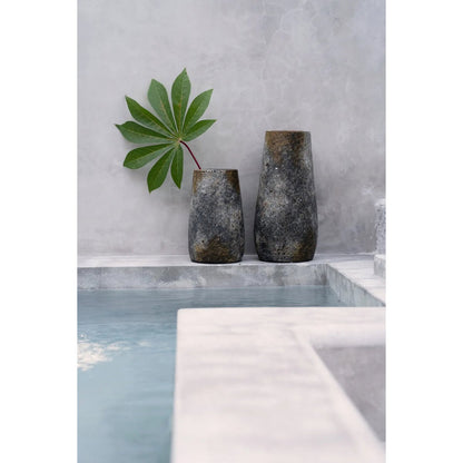 Konisk terrakotta-vase 22 cm – antikgrå