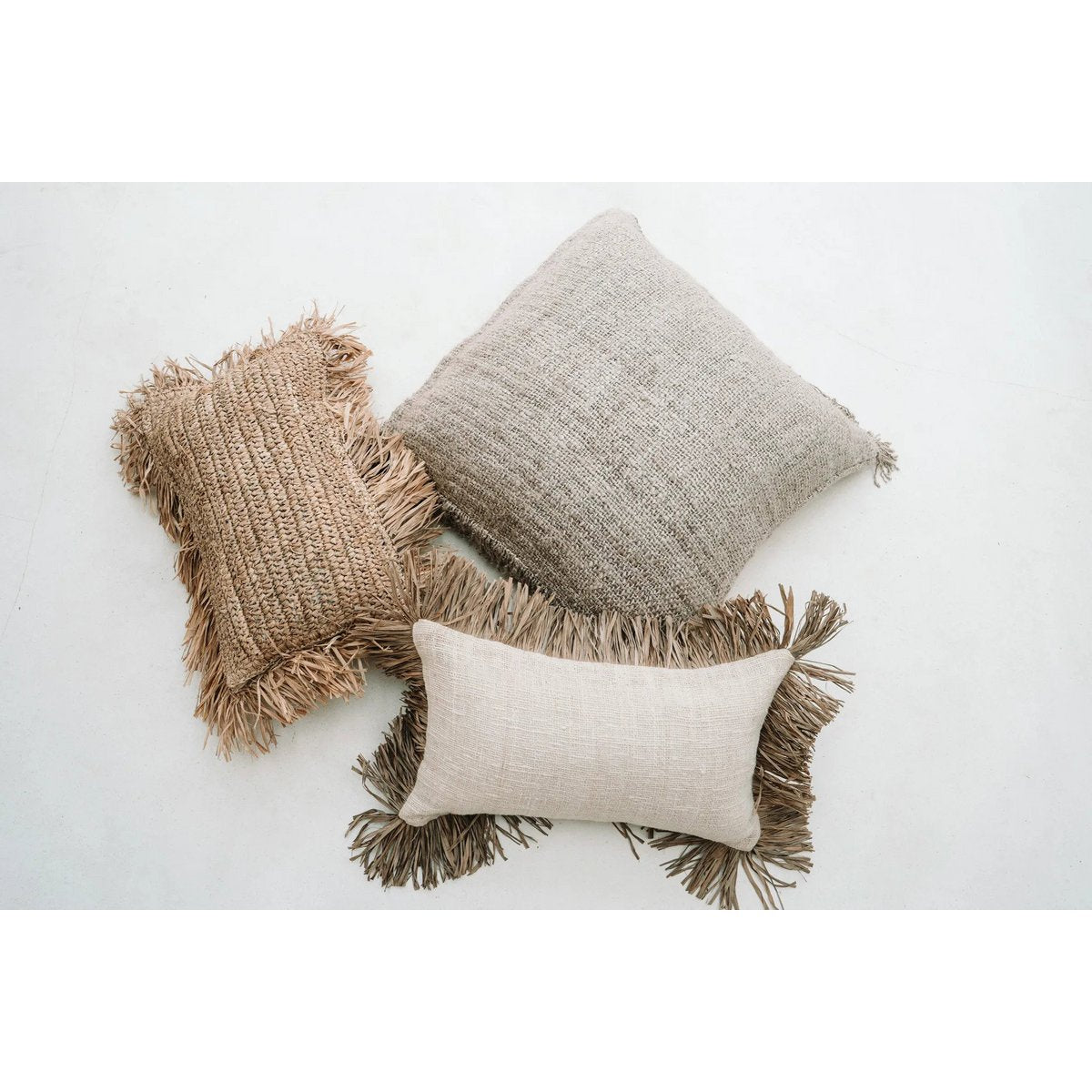 Raffiakissenbezug 30×50 cm – handgewebt, Natur-Beige