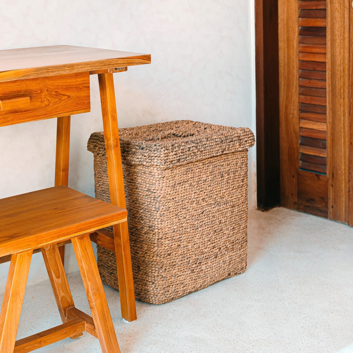 Water hyacinth laundry hamper SEMERU – rectangular, beige