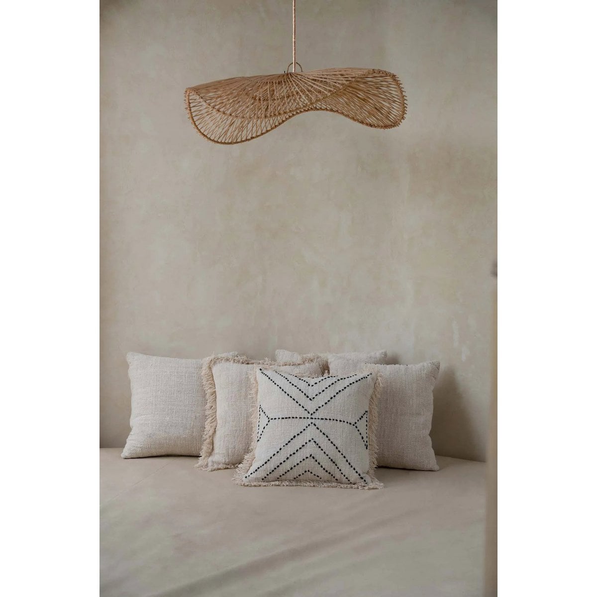 Rattan-Pendelleuchte 75×20 cm – natur, handgefertigt