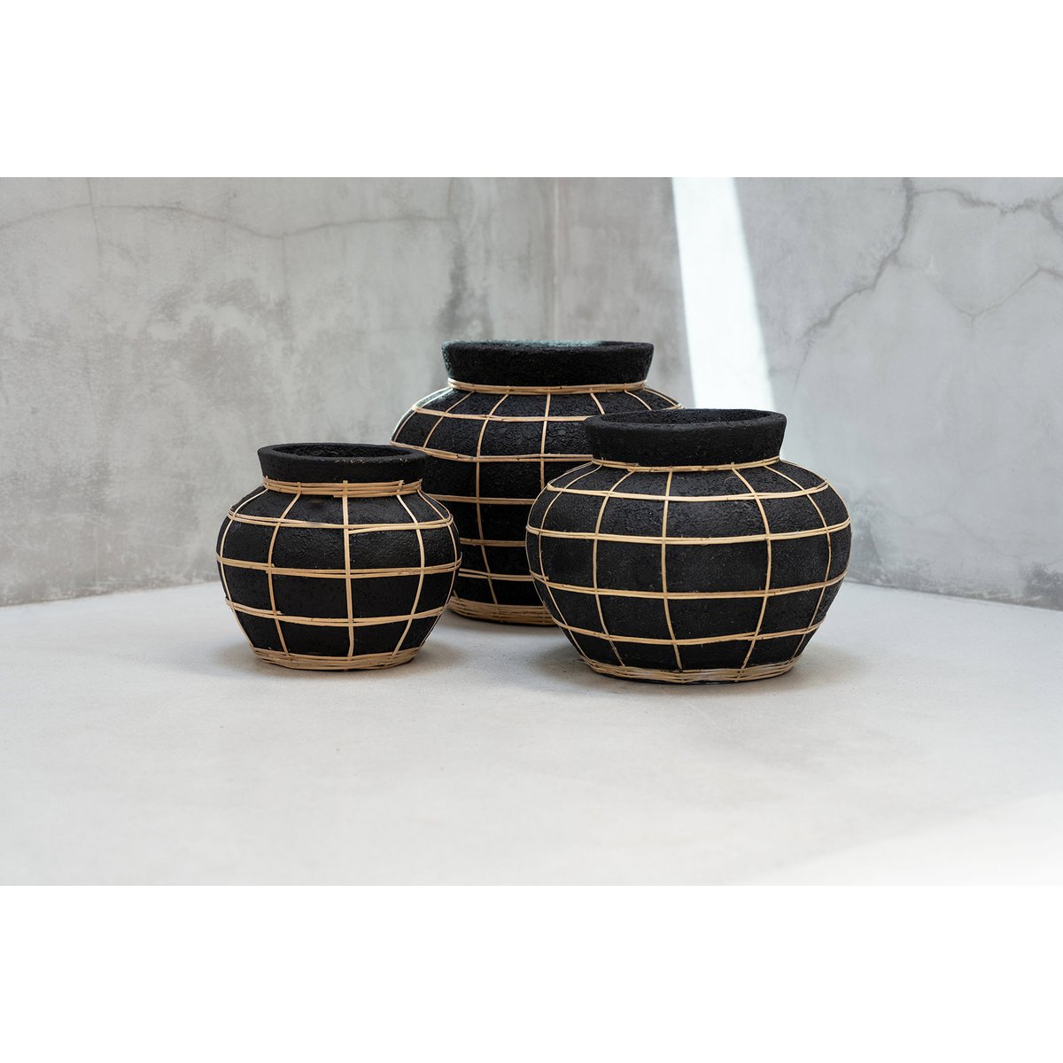 Terrakotta mavevase sort natur 33 × 27 cm – stor, Indonesien