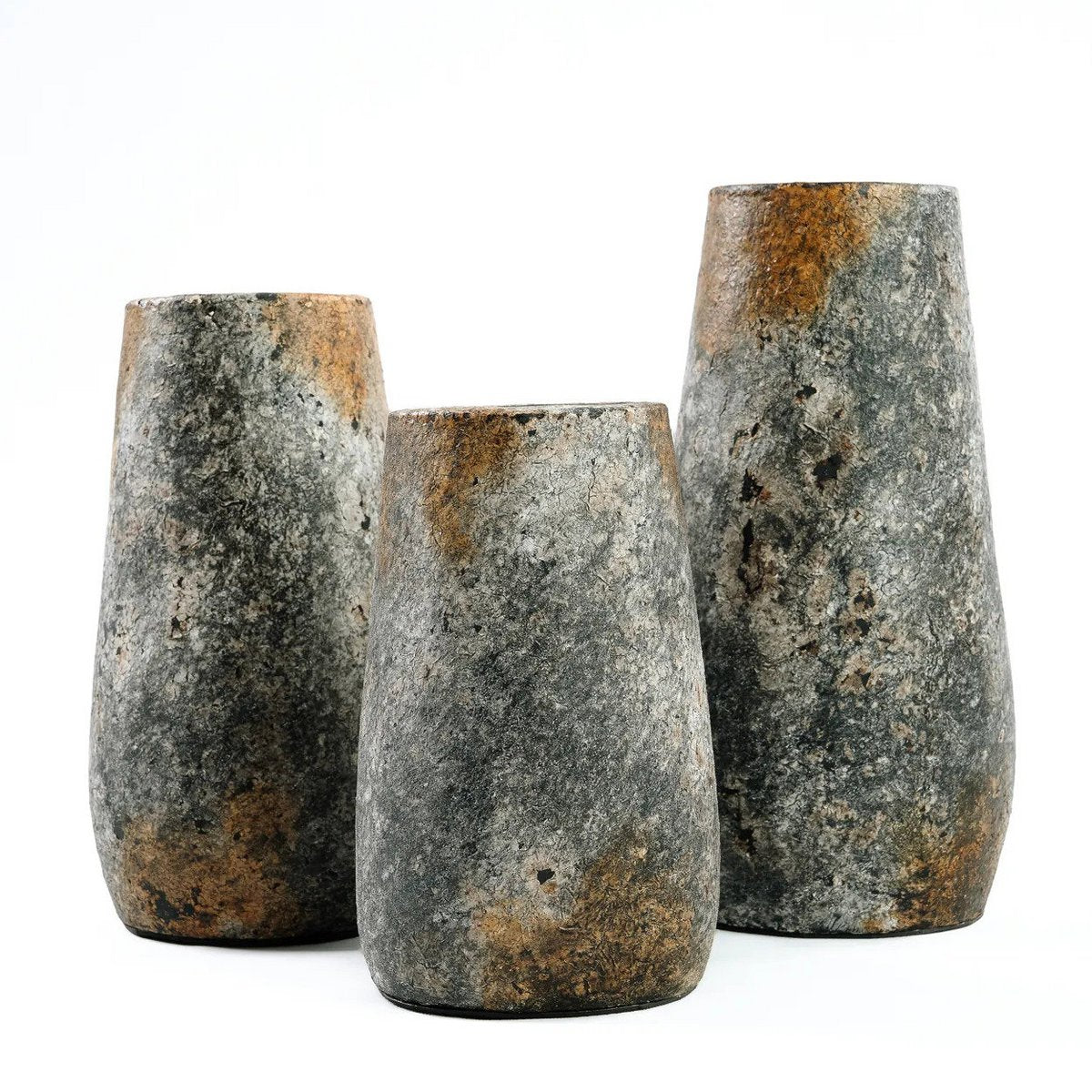 Konisk terrakotta-vase 22 cm – antikgrå