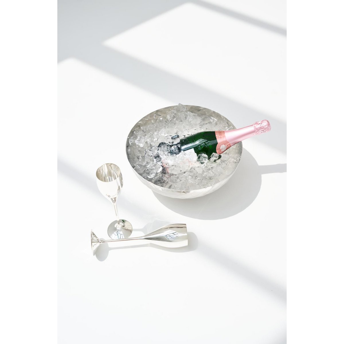 Hammered stainless steel serving bowl, Ø 30 cm × 14 cm high