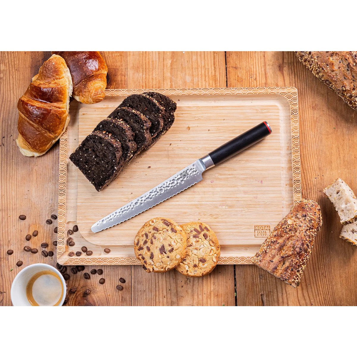Edelstahl-Brotmesser mit Wellenschliff 200 mm – Pakkaholzgriff