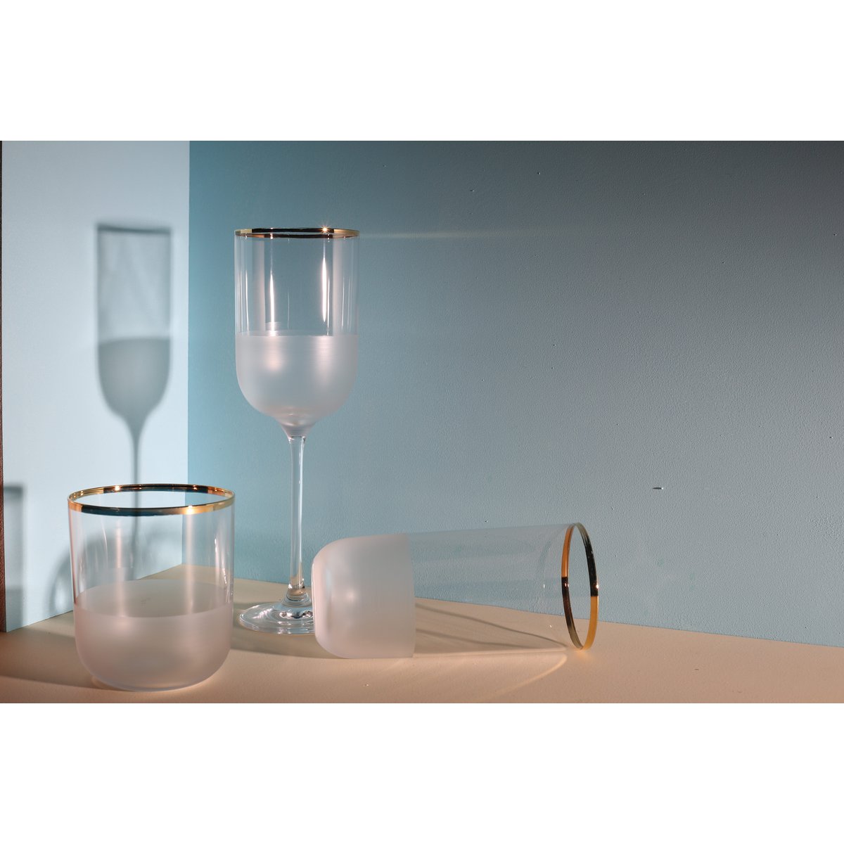 Glass water glasses with gold trim - set of 6