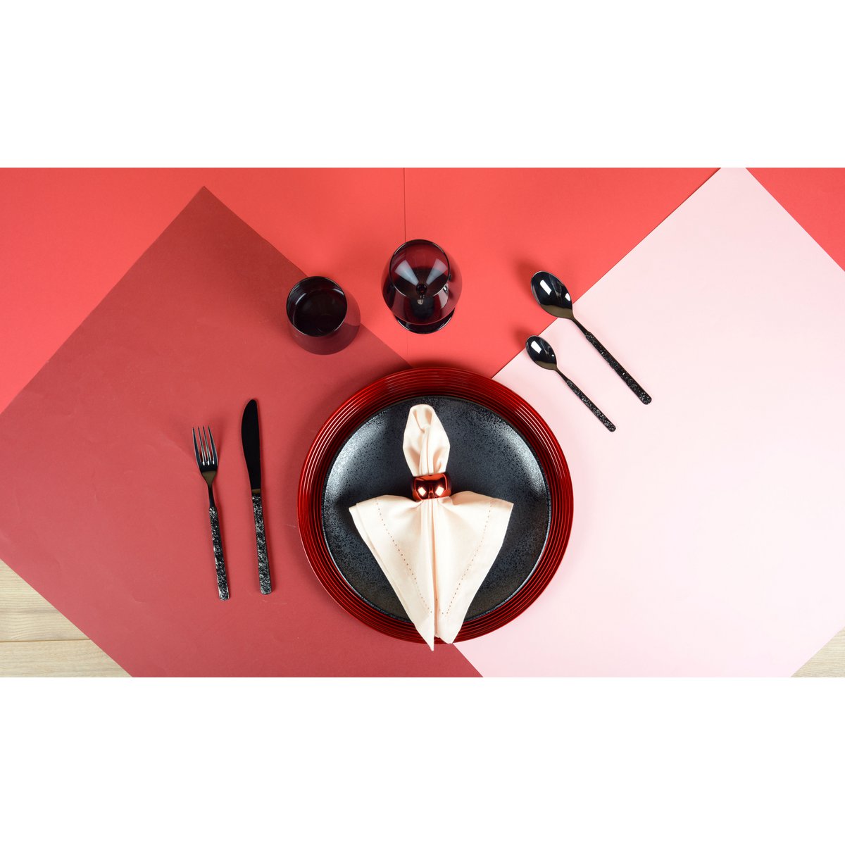 Schwarze Weingläser - 6er Set