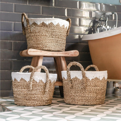 Round seagrass basket WAIGEO M – 40 × 25 cm, white cord detail