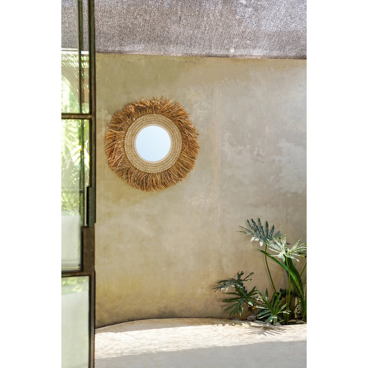 Raffia cowrie wall mirror, 75 cm – beige and brown