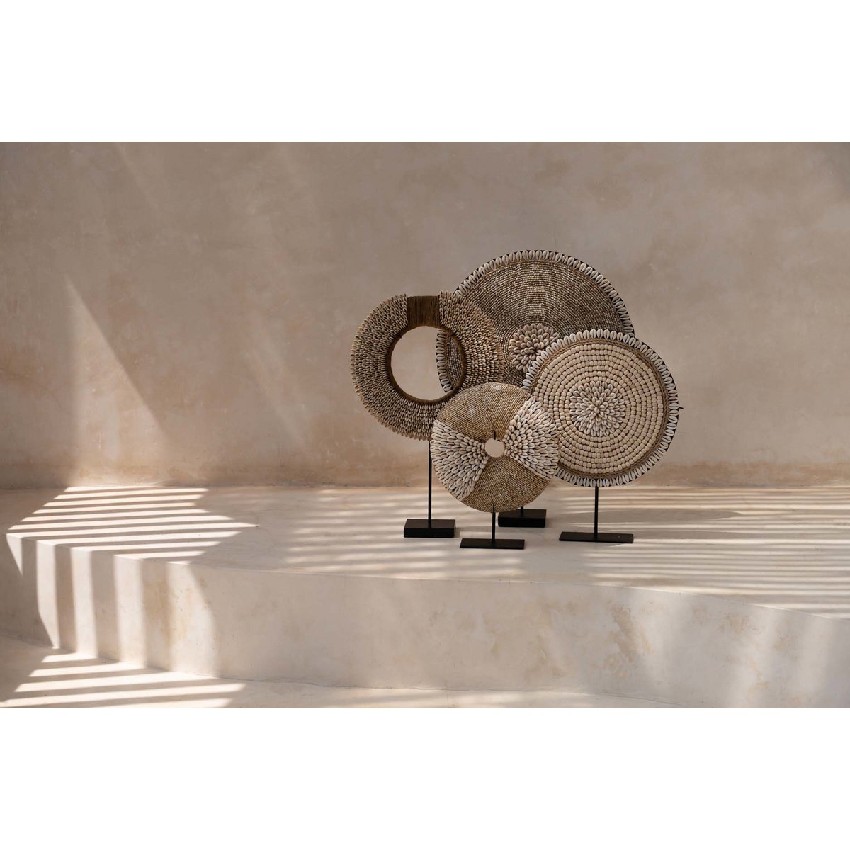 Shell decorative sculpture on stand - natural white