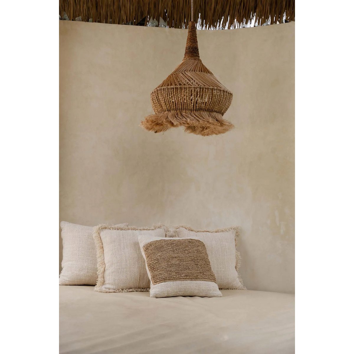 Raffia and cotton cushion cover – 50×50 cm