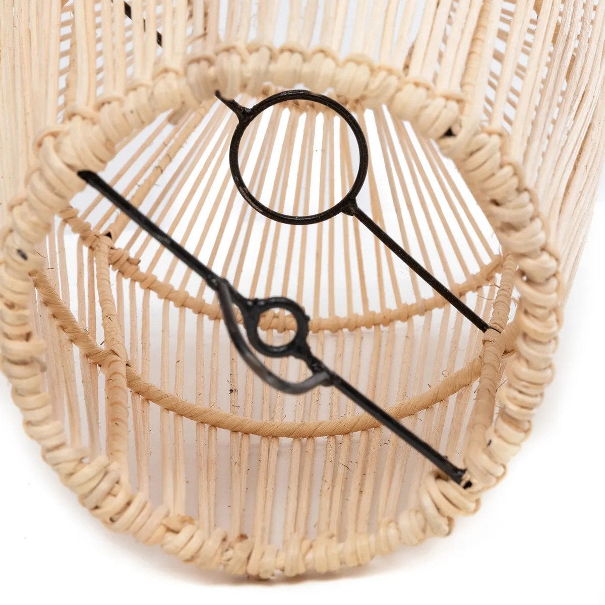 Rattan-Hängeleuchte 30×60 cm – vertikale Stangenwebung, handgefertigt
