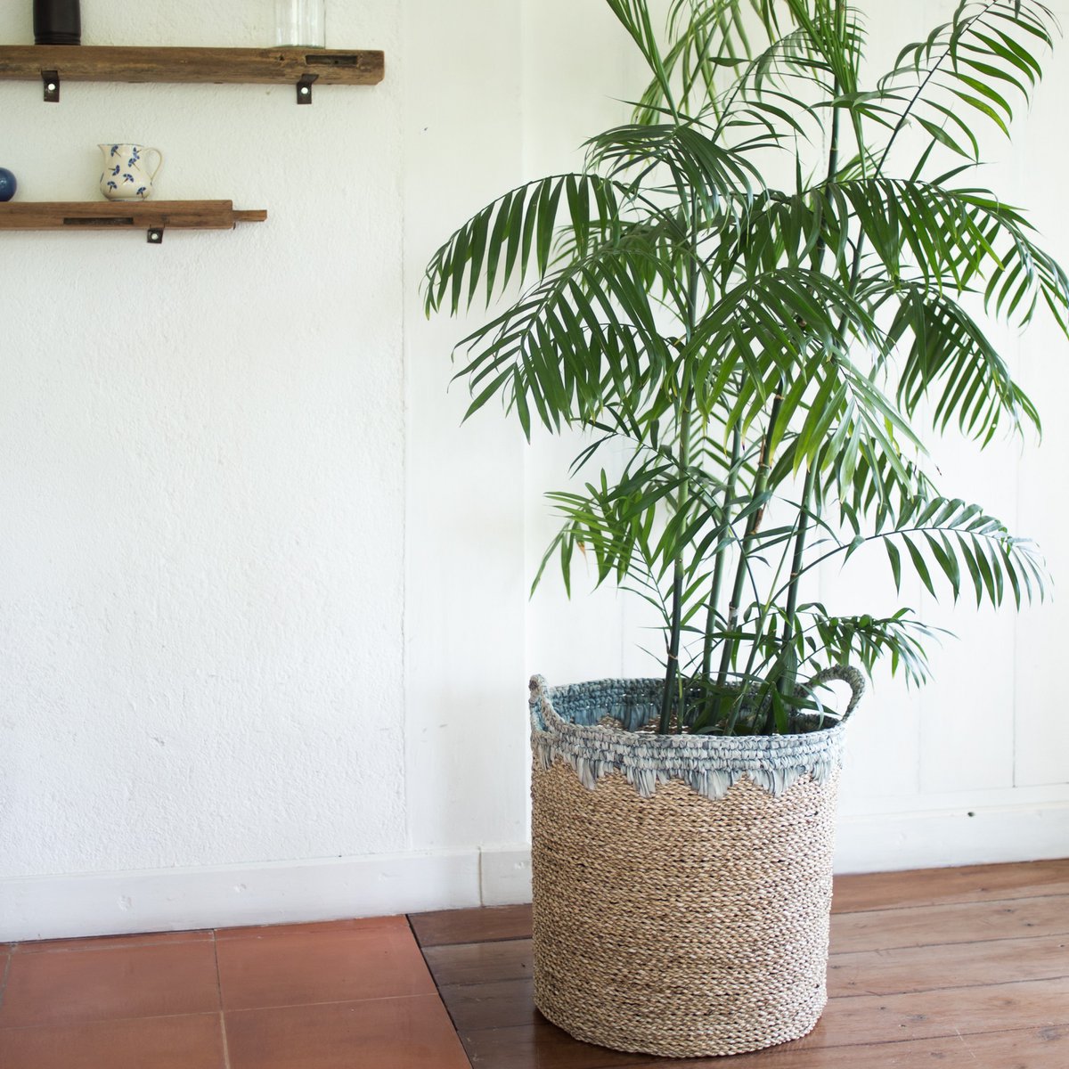 Seegras-Wäschekorb NIAS M – 35 × 40 cm, Beige & Blau